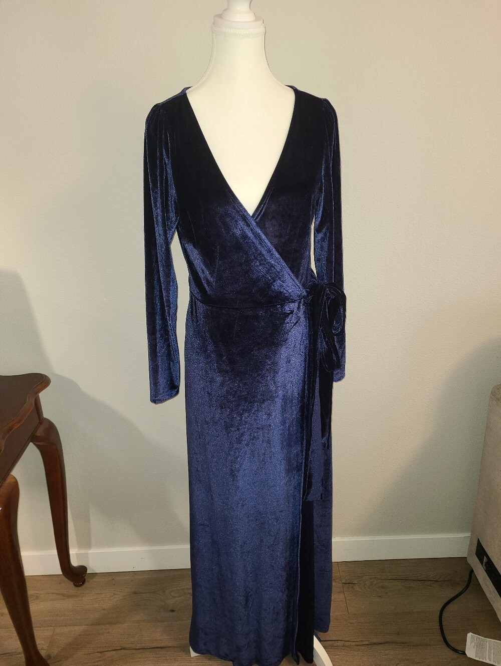 Baltic Born Navy Velvet Wrap Dress Size M Long Sleeve Maxi Eligant Goth Y2K